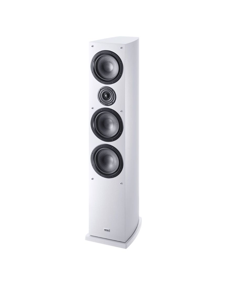 victa-elite-702-white-900×1069-1